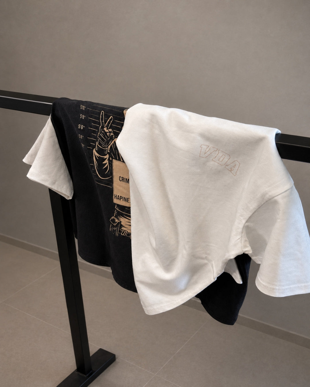 T-SHIRT CRIME